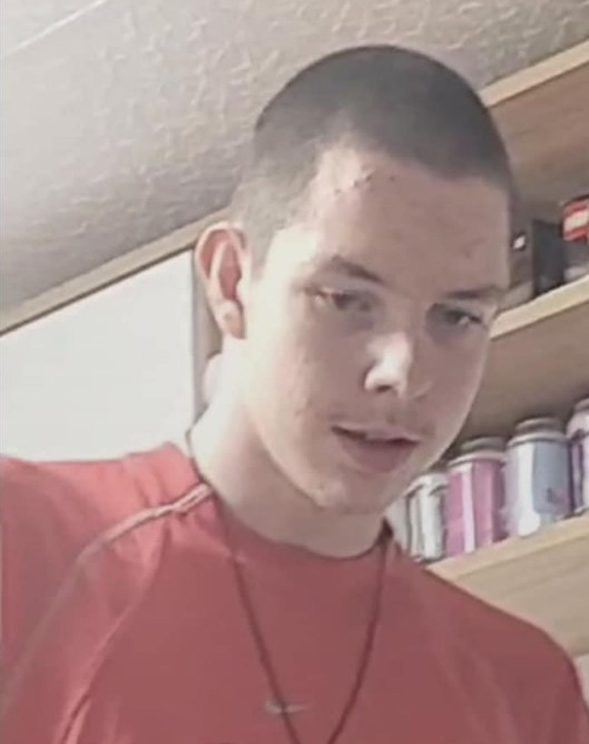 15-letni Rene se je še oglasil domačim in potem izginil 15-letni Rene se je še oglasil domačim in potem izginil