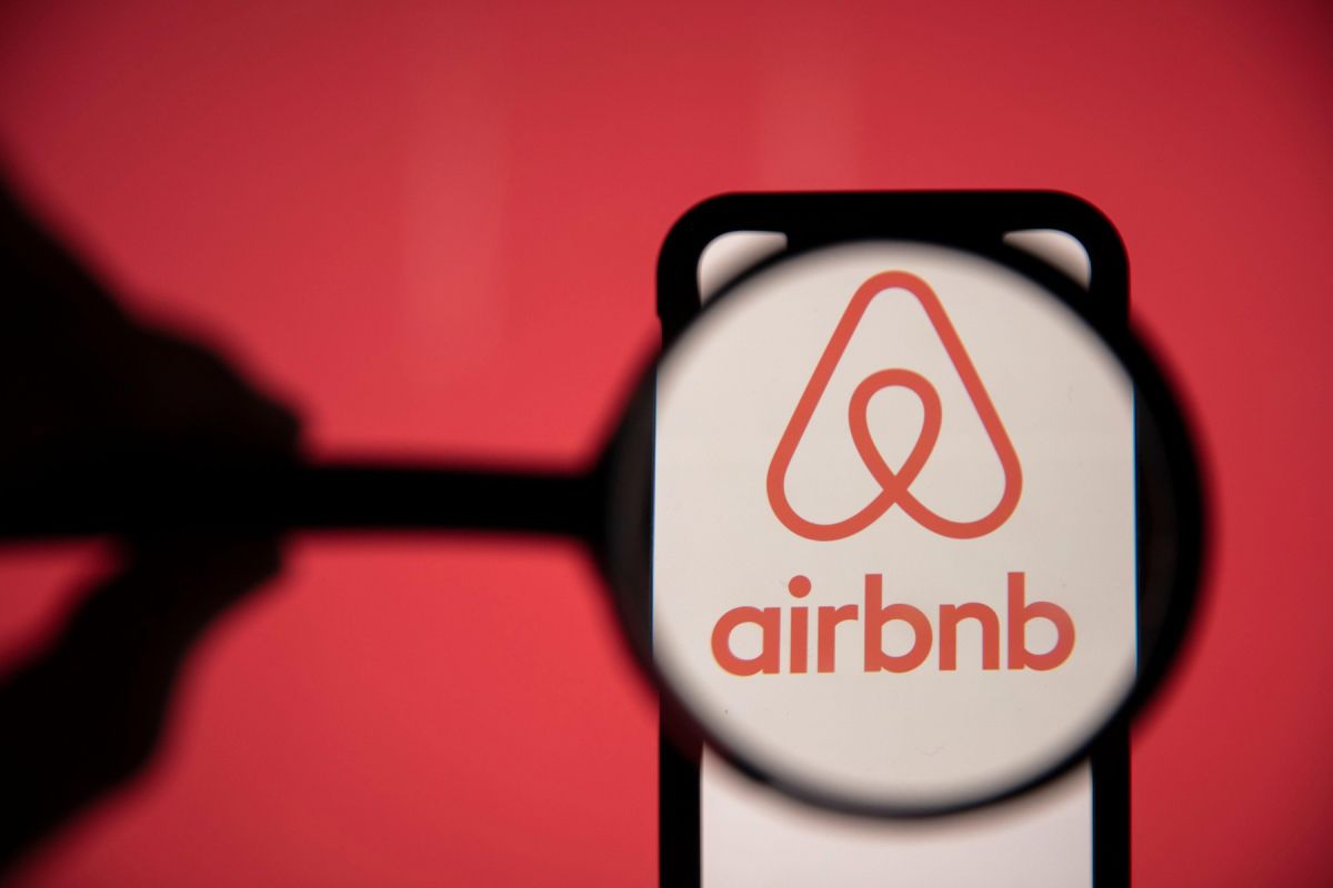 Airbnb z veliko prenovo: odslej prek platforme tudi do masaže in frizerja Airbnb z veliko prenovo: odslej prek platforme tudi do masaže in frizerja