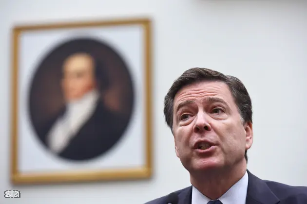 Nekdanji šef FBI zaradi školjk obtožen pozivanja k atentatu na Trumpa Nekdanji šef FBI zaradi školjk obtožen pozivanja k atentatu na Trumpa
