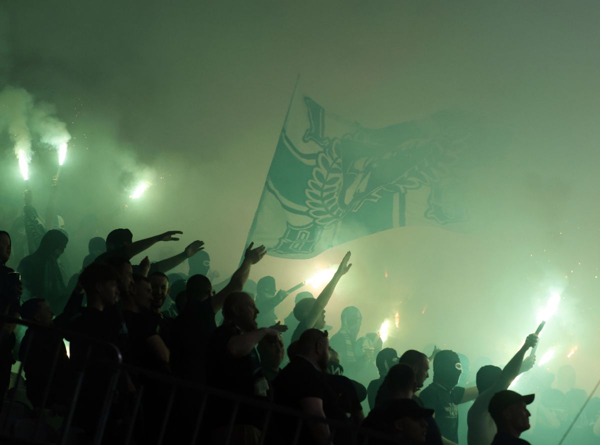Nogometna zveza udarila po Olimpiji in Mariboru, kluba bosta morala seči v žep Nogometna zveza udarila po Olimpiji in Mariboru, kluba bosta morala seči v žep